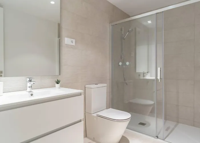 Bright And Stunning 2 Bed In Southbay - Rdr530 埃斯特波纳