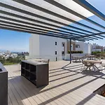 Apartment Bright And Stunning 2 Bed In Southbay - Rdr530 *