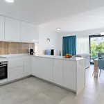 Apartment Bright And Stunning 2 Bed In Southbay - Rdr530 Estepona