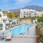 Apartment Bright And Stunning 2 Bed In Southbay - Rdr530 *