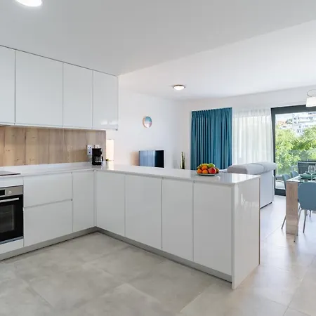 Apartman Bright And Stunning 2 Bed In Southbay - Rdr530 Estepona